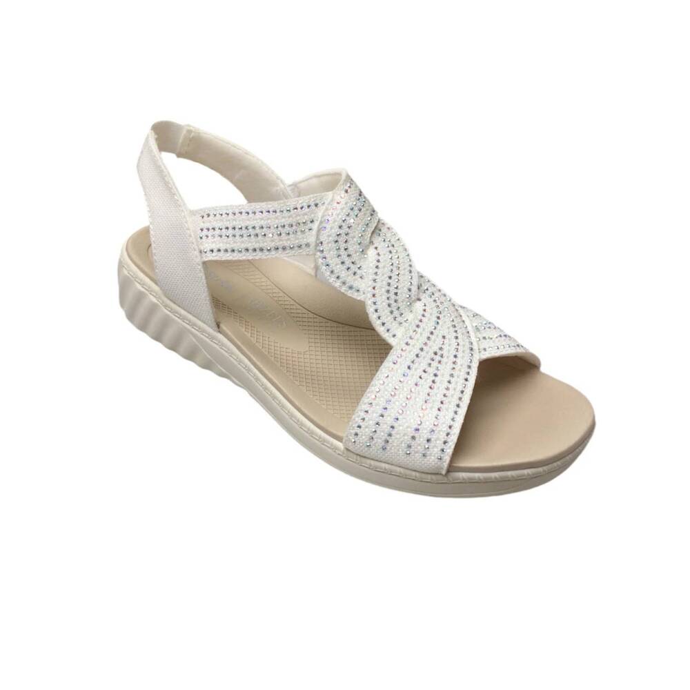NEW BZEES women's lilly sandal in bright white